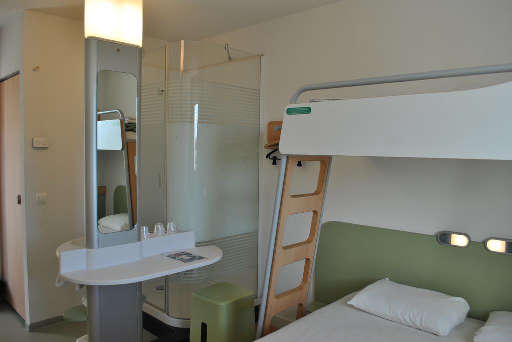 Ibis Budget Loriol ル・プーザン エクステリア 写真