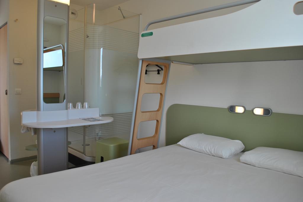 Ibis Budget Loriol ル・プーザン エクステリア 写真