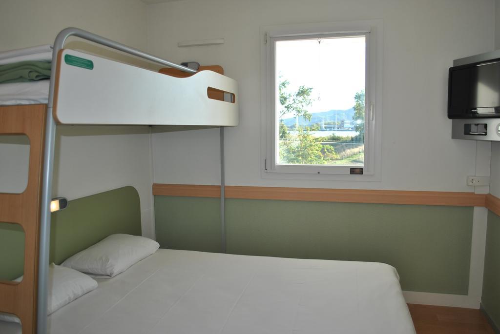 Ibis Budget Loriol ル・プーザン エクステリア 写真